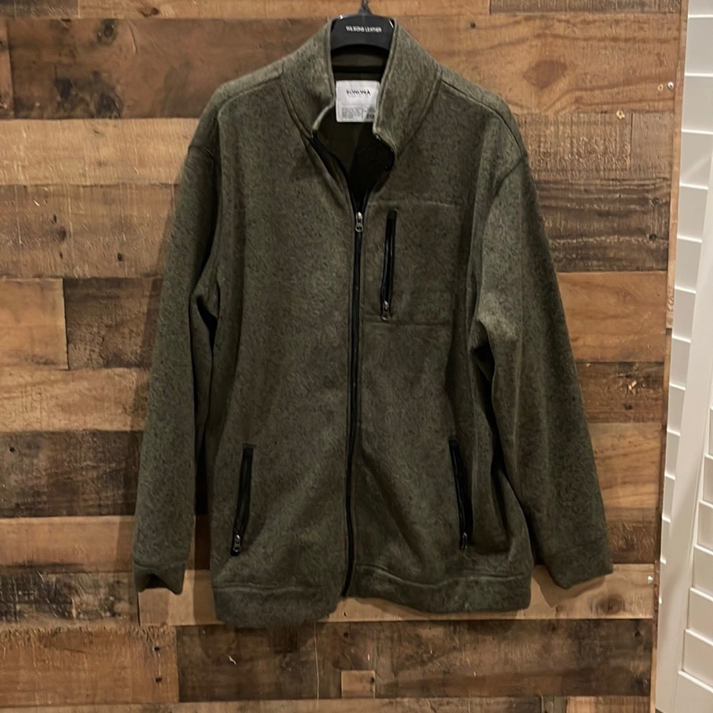 Men’s zip up jacket